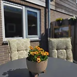 Loeyly Egmond